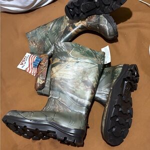 Realtree camo rain work boots